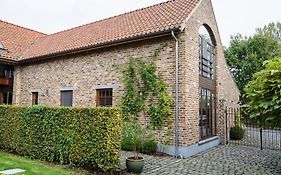 B&B Het Hof Van Petronilla